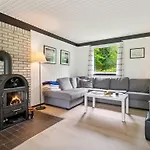 Sybilla - 600m From The Sea By Interhome *