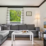 Sybilla - 600m From The Sea By Interhome