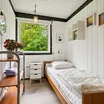 Sybilla - 600m From The Sea By Interhome